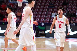 B体育官方网站-媒体人：赵睿的成年国家队生涯太惨 这次来到亚洲杯四强不容易