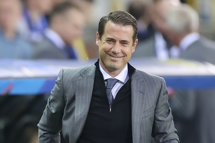 B体育官方网站-图片报：里肯招募一位谈判专家进多特高层，助力其提升谈判能力