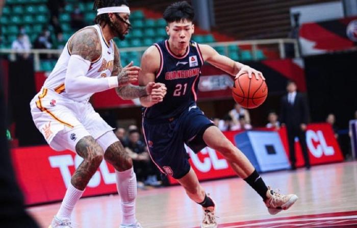 热身赛爆砍19分！广东男篮失意锋线终于苏醒，新赛季或被杜锋扶正